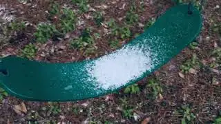 IT SNOWED (might wanna turn the volume up)