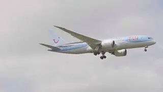 TUI fly Boeing 787-8 PH-TFK landing at Amsterdam Schiphol Airport