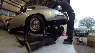 Porsche 356 Engine Removal in 30 seconds.....