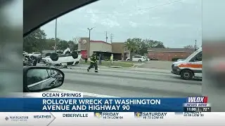 Rollover wreck in Ocean Springs causes traffic delays