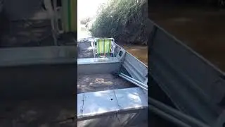 Motor 3 hp 52cc, com barco de 5,5 de aluminio