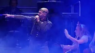 Shakespeares&acute;s Hamlet: Peter Saurbier als Claudius - Let me entertain you