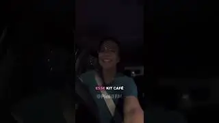Veveta ouvindo a Piat&atilde;