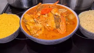 MEILLEURS SOUPE DU PÊCHEUR ,ACCOMPAGNÉ D'ATTIÉKÉ, ET ATTIÉKE À L'HUILE ROUGE.