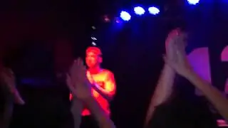 Piezas se marca un freestyle (Sala 12 y medio)