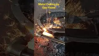Metal Cutting Process #gascutting #mechanicalengineering #mechanical #foundry
