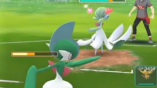 Gardevoir Vs Gallade 😂 (Pokemon Go)