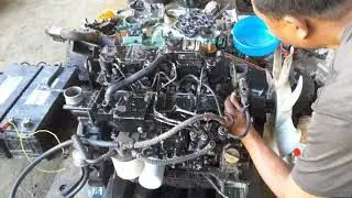 Komatsu 4D88 engine test run and oil pressure check after rebuilt