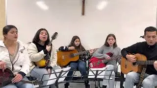 (Comunión) “No Podemos Caminar” Estudiantina Luz Divina