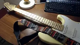 Fender Yngwie Malmsteen Stratocaster. (Chinese copy) 3 part.