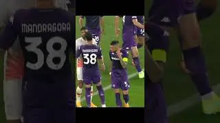 Cristiano Biraghi vs West Ham fans