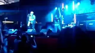 Fall out boy live: Nike human race