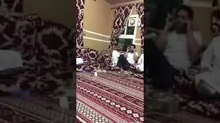 مزح ثقيل يدخل نمر على اصحابه😂😂