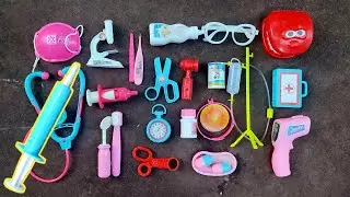 Hunting Stetoskop, Masker, Gunting, Termometer, Jarum Suntik, Mikroskop, Obat kapsul, Vaksin virus