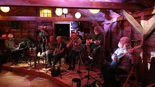 Bears ~ Kettle Cove All Stars,  10/4/25 ~ Jerry Hobson on vocals. (Lyle Lovett)