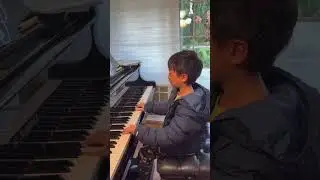01. Oom-Pa-Pa