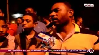 اهالى قريه المنيره بالوادى الجديد يقطعو الطريق اعتراض على انقطاع مياه