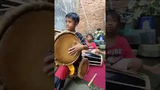 Calon Pengendang Cilik berbakat 