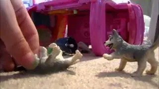 Schleich Wolf movie part 1 ( Pups gone mad)
