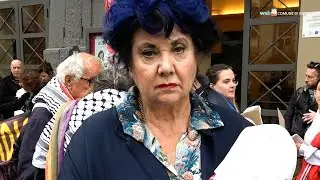 Bambole insanguinate, la protesta per la strage di bambini a Gaza