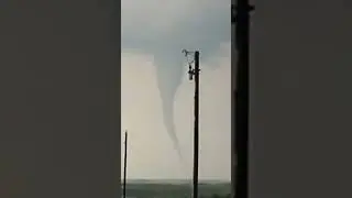 Elephant Trunk Tornado Near Fowler, Kansas #tornado #stormchasing #kansas #shorts #extremeweather