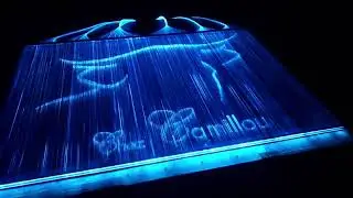 Side light emitting fiber material