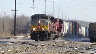 CP 474 with Heritage 7015 and 475 with Tier 4 CSX January 22, 2022