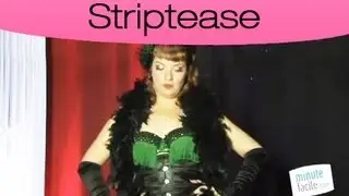 Striptease : utiliser un boa