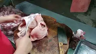 Tadtad na para sa canteen' #butchershop #porkmeat #buhaytindero @markgarbin-gc5g #porkcutting 