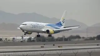 *Charter* Swift Air 737-401 (N420US) (New Livery) Arrives at Las Vegas!