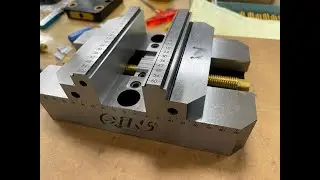 *GinTech* Self-centering vise etching process