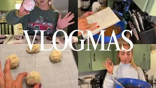 12 Days of VLOGMAS (Day 5) | Christmas Cookie Baking + A Gingerbread Bundt Cake Fail 🎄🍪 