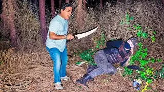 HOMEM CORRE ATRÁS DELA COM FACÃ0 E A ROSY AJUDA - SPIRITBOX