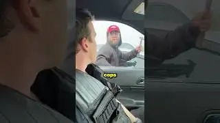 Парень пытается угнать полицейскую машину