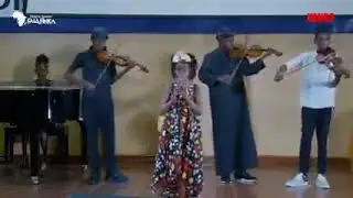 Menina angolana declamando Angola. Jan 2022