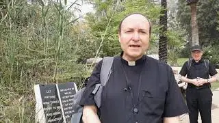 7. Monte delle Beatitudini: Laura Salvo, P.  David Koonce, P.  Alberto Mestre