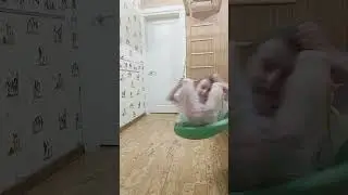 Крутимся на качеле #toy #cute #fun