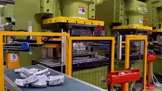 Robot Automatic Press Machine #robot #robotmachine  #pressmachine #southkorea