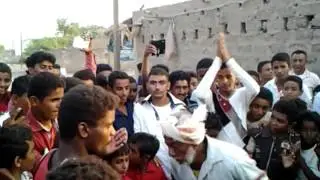 علوي حمادي  يقدم طرب تهامي تراثي مع شايب تراثي هههههههه