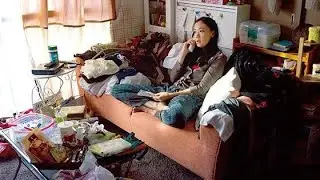 سيدة فوضت أمرها لله بعد أن عجزت بكل الطرق في تصليح منزلها