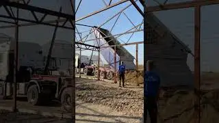 Добавляем грунт #производство #organicfarming #кубанамаркет #томатныйсок #фабрика #farming #farm