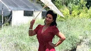 Navy Veteran Turned 1940s Pin-Up!