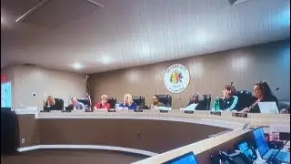 Мэр города Ориндж-Сити во Флориде хочет уволить клерка за выполнение своих обязанностей #hckt #fl...