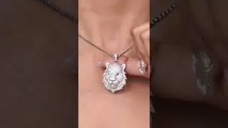 Lion Necklace(dfinejewelrystore.com) #edm #hiphopstyle #lion #icedoutpendant #blingjewelry #bling