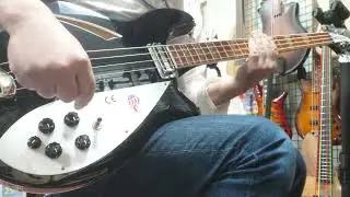 Rickenbacker 4005V Jetglo DEMO
