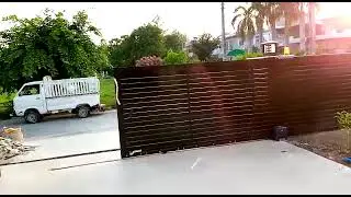 Remote control Italian sliding gate nice motor working