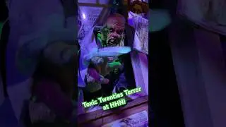 Toxic Twenties Terror at Halloween Horror Nights!   #hhn #scarezone #universalstudios