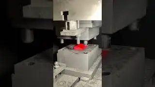 4000-ton forging press forges copper parts with great force, forming them in one second#forging