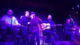 Gavin DeGraw Sings Soldier w Country Band
