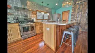 On the water! Big Manistique Lake Home
